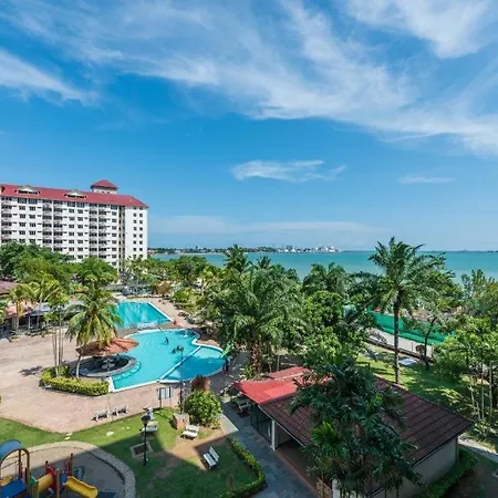 Glory Beach Seaview Family Home Port Dickson Exterior photo