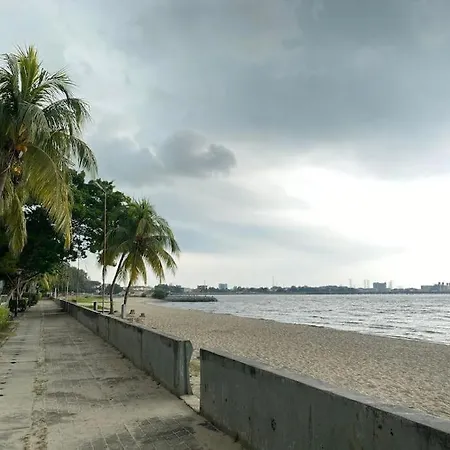 Glory Beach Seaview Family Home Port Dickson Exterior photo