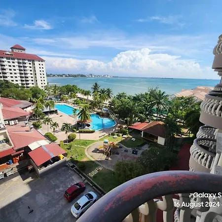 Glory Beach Seaview Family Home Port Dickson Exterior photo
